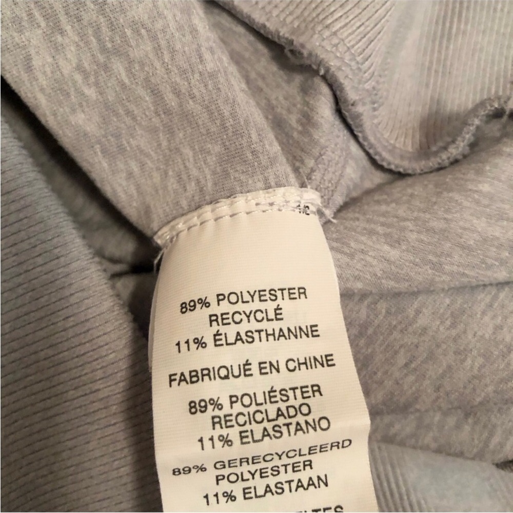 Vuori Mens Ponto Performance Crew Platinum Light Heather Grey - Picture 9 of 9